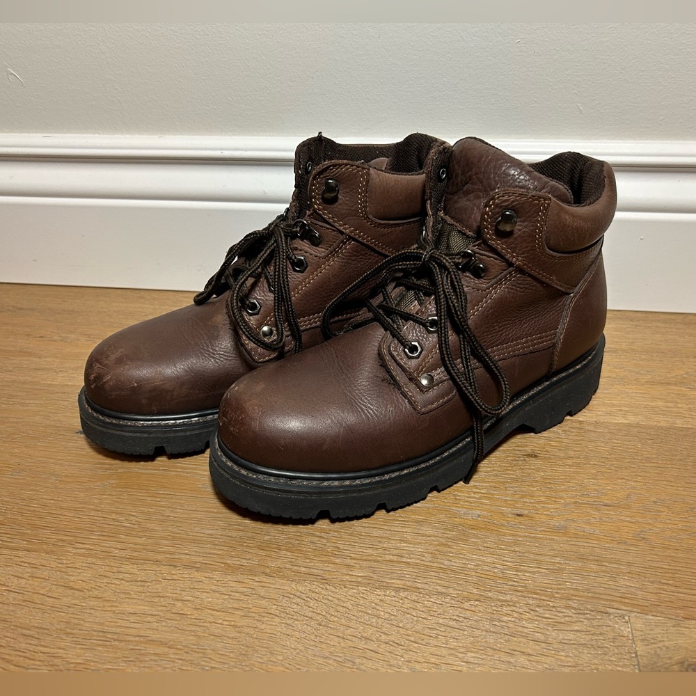 Steel toe boots, men’s size 8 boots